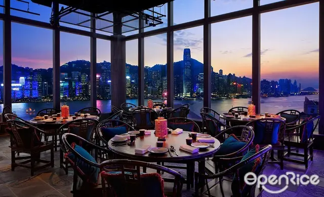 Enjoy half a Flaming Peking duck for every 4th person ordering free-flow champagne package 
