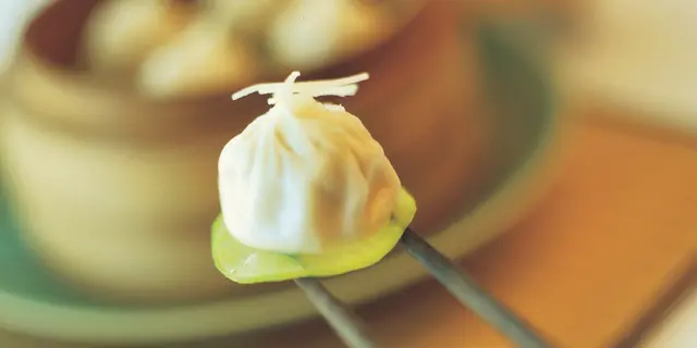 🔥新店开张🔥
凡惠顾午市🎁
送「高汤小笼包」