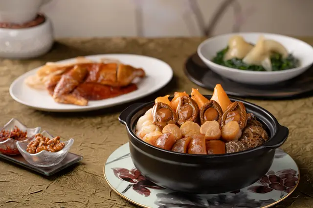 冬至节日盛宴套餐4位净价 $4532 (原价$5302), 8位净价 $8131.2 (原价$9517.2)